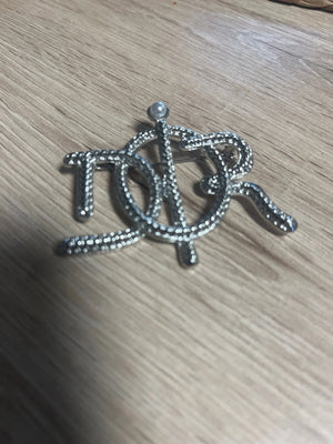 Abd51b44cb9634eca8df30df4db9f71ffU.jpg